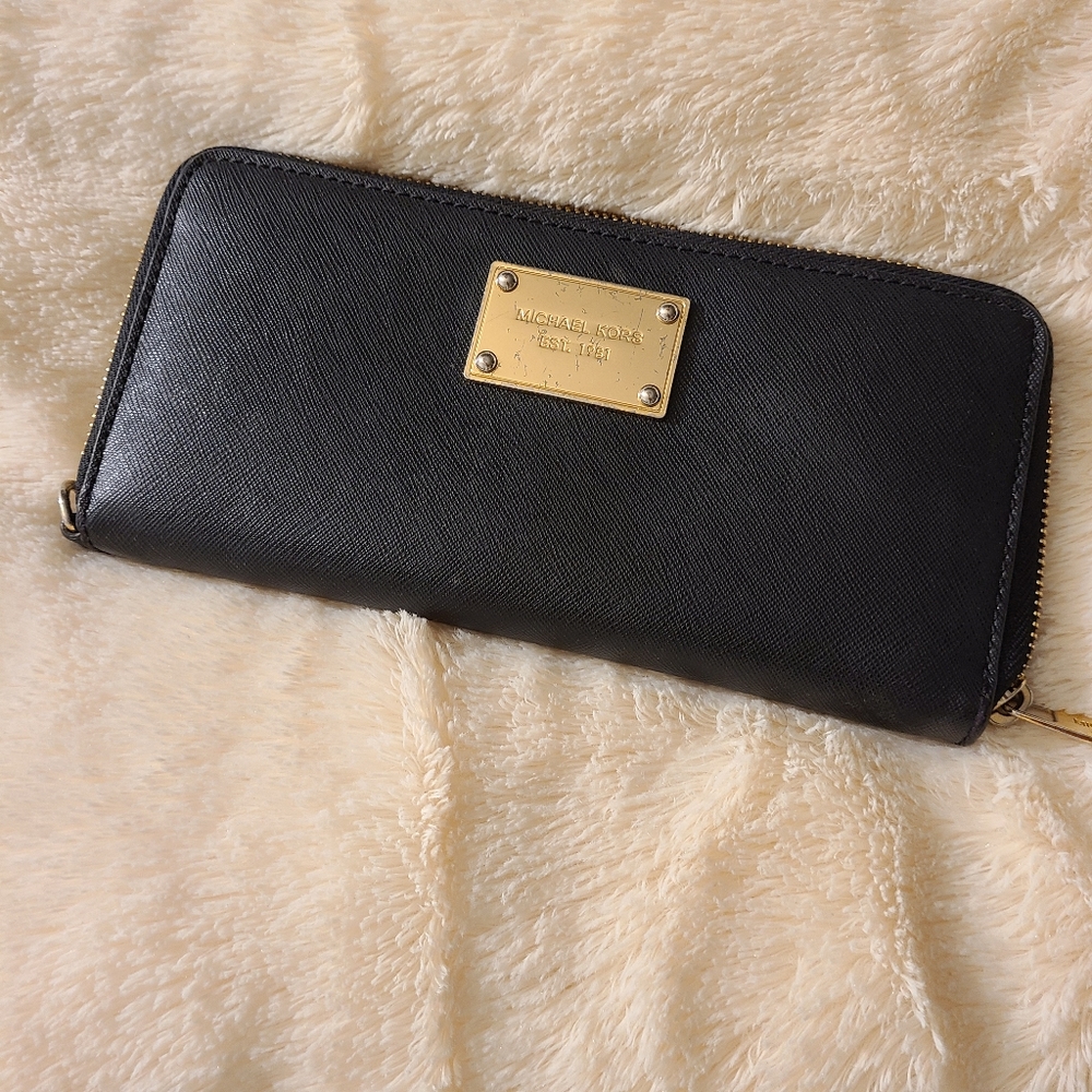 MICHAEL KORS black canvas wallet